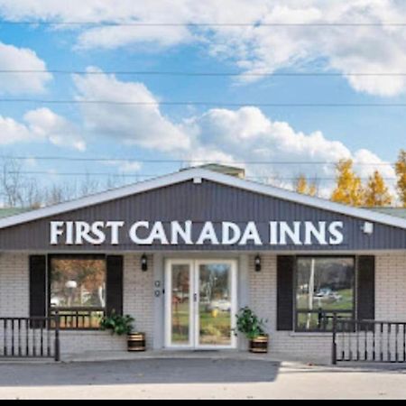 First Canada Hotel Cornwall Hwy 401 On Exteriér fotografie